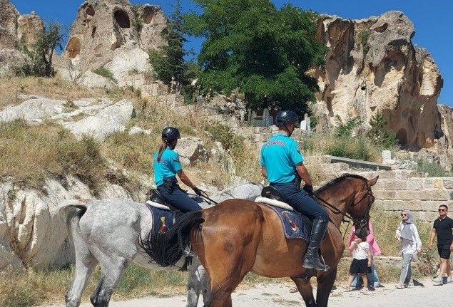 Afyonkarahisar’da ’Atlı Jandarma Timi’ göreve başladı