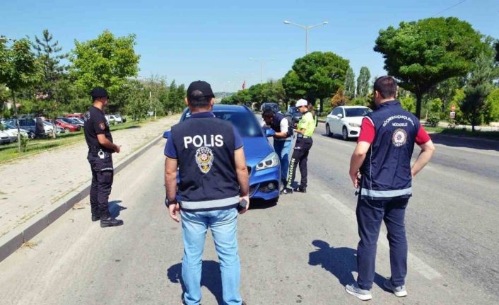 Afyonkarahisar’da düzensiz göçmen denetimi