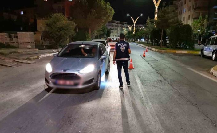 Aksaray’da 3 bin 422 şahıs sorgulandı, 17 şahıs tutuklandı