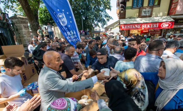 Aşure kazanları birlik için kaynadı