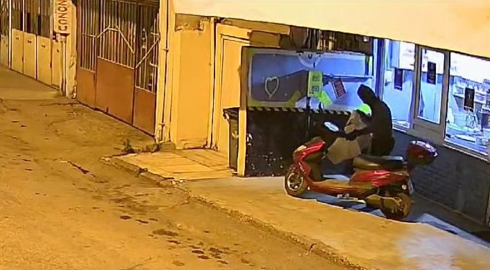 Borcunu bile bitirmediği motosikleti çalındı