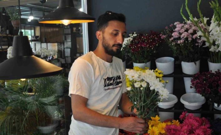 Çiçekçilerden bitkilerin yazlık bakım konusunda önemli uyarı