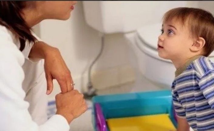 Çocuklarda kabızlık sadece beslenmeyle alakalı değil