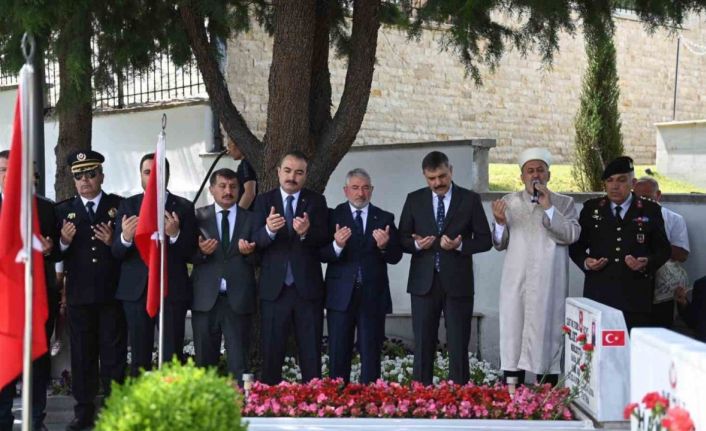 Çorum protokolünden şehitlik ziyareti