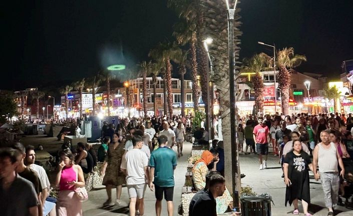 Didim geceleri hareketlendi