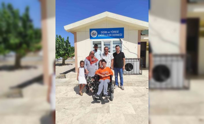 Didim’de engelli kıza tekerlekli sandalye verildi