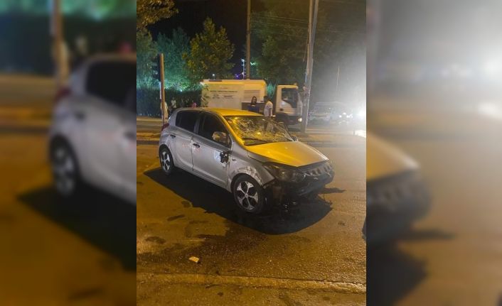 Elazığ’da ehliyetsiz sürücü kaza yaptı: 2 yaralı