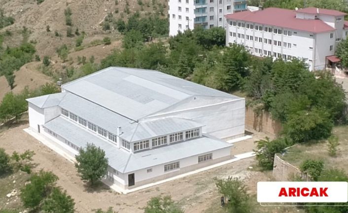 Elazığ’ın 10 ilçesine spor salonu yapıldı