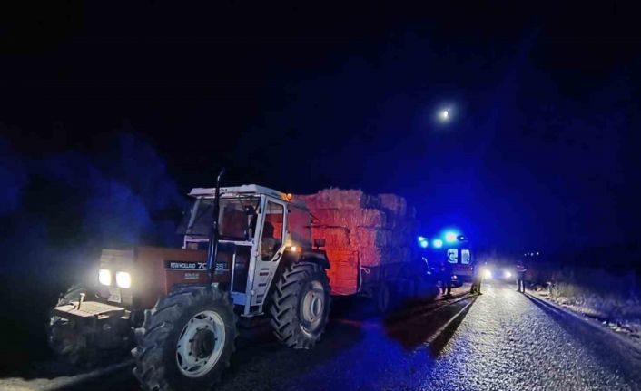 Gönen’de traktöre arkadan çarpan otomobilde bulunan 2 kişi yaralandı