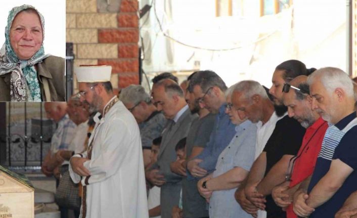 Hacda vefat eden Yalovalı kadın için gıyabi cenaze namazı kılındı