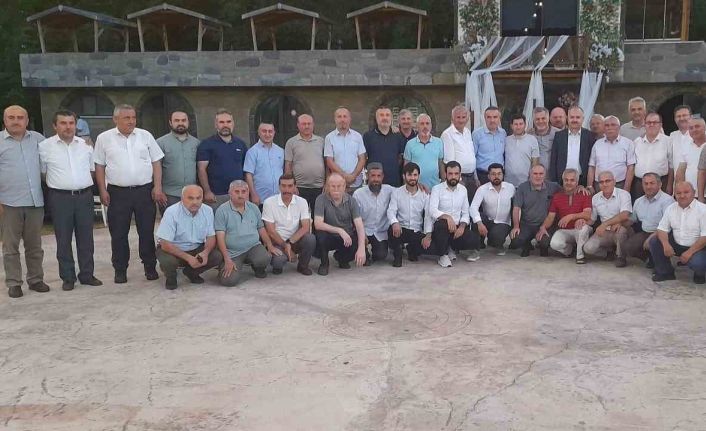 İlçe Müftüsü Bostancı’ya veda yemeği düzenlendi