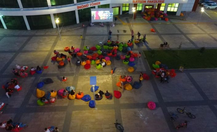 İletişim Fakültesi’ndeki "Sevginin Gücü" filmine yoğun ilgi