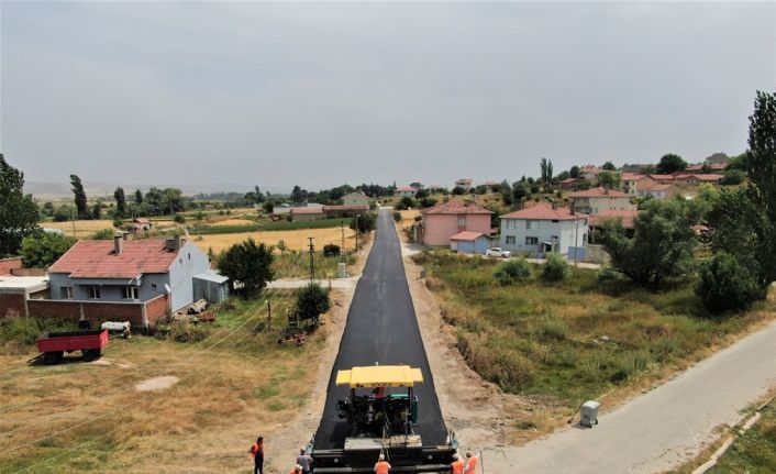 İnönü’de asfalt çalışmaları hız kesmeden devam ediyor