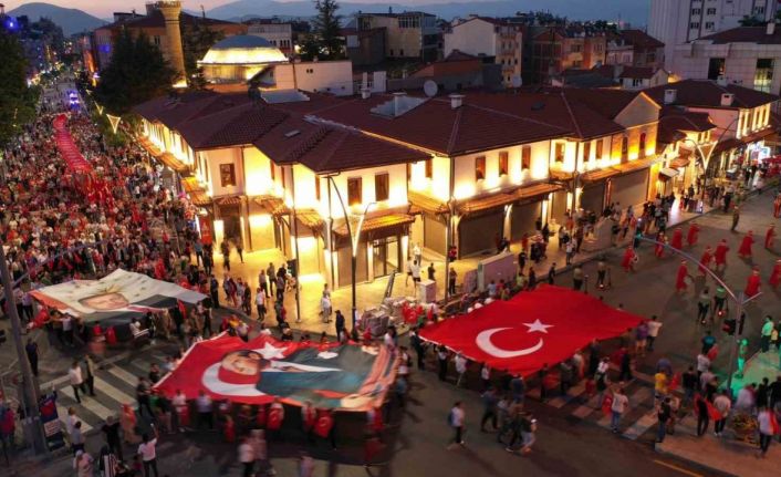 Isparta 15 Temmuz’ da tek yürek oldu