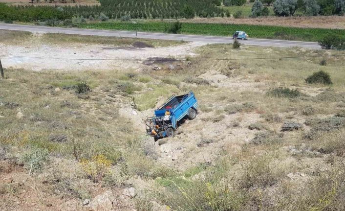 Isparta’da pat pat devrildi: 2’si çocuk 4 yaralı