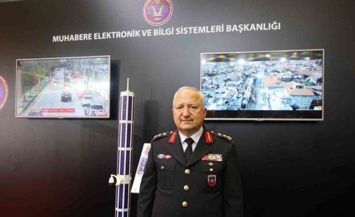 Jandarma Genel Komutanlığı’nın son teknoloji ürünleri İDEF’te sergilendi