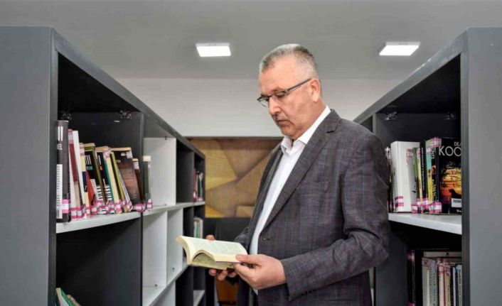 Karacabey İlçe Kütüphanesi Gençlik Merkezine taşındı