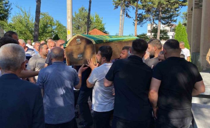 Kastamonu’da öldürülen taksi sürücüsü son yolculuğuna uğurlandı