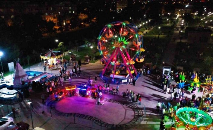 Keçiören’de çocuk lunaparkı eğlendirmeye devam ediyor