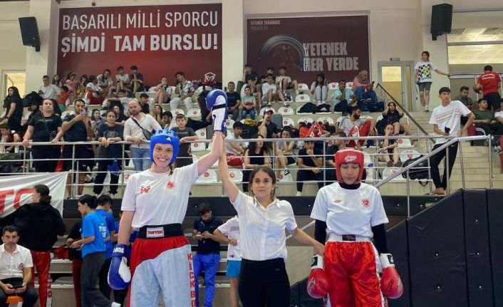 Kick Boks’ta Türkiye Şampiyonu Sakarya Büyükşehir’den