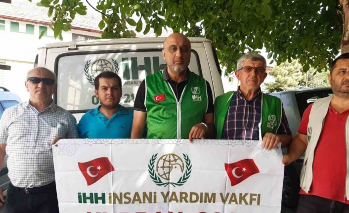 Kütahya İHH İnsani Yardım Derneği, 300 aileye kurban eti dağıttı