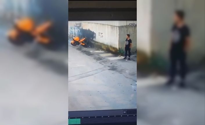 Motora baktı, beğendi, çaldı