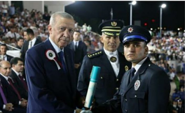 Polis Meslek Yüksekokulu 1.’si Kapaklı’nın gururu oldu