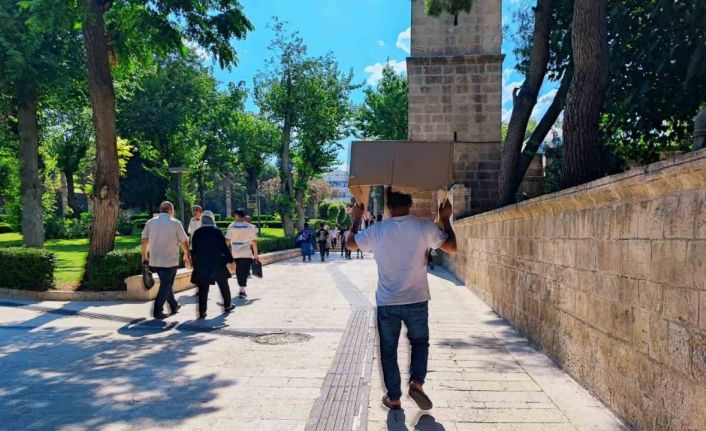 Şanlıurfalı güneşten böyle korundu