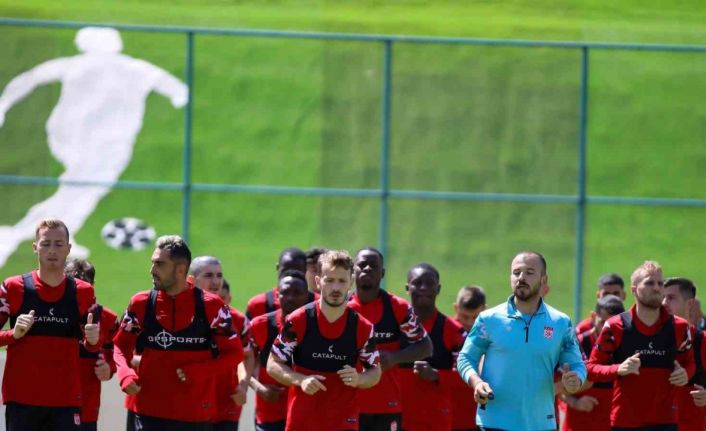 Sivasspor yeni sezona Erzurum’da hazırlanıyor