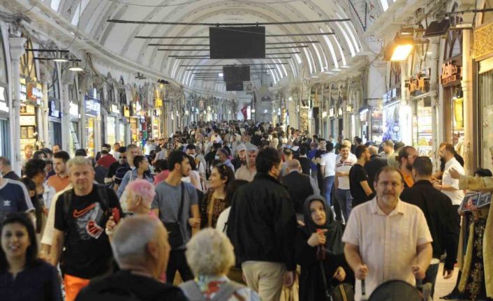 Tarihi Kapalıçarşı’da otopark sorunu yıllardır çözüm bekliyor