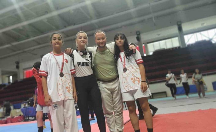 Uşak’ta düzenlenen Ege Bölgesi Yıldızlar Ligi Teakwondo Turnuvası sona erdi