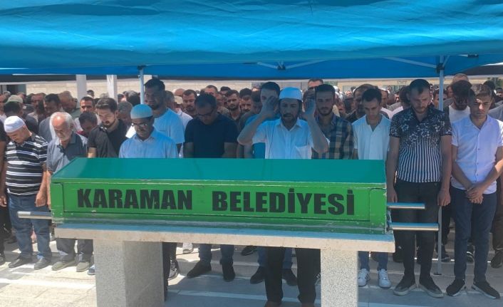 Uykudan uyandırılarak evinin kapısında öldürülen genç son yolculuğuna uğurlandı