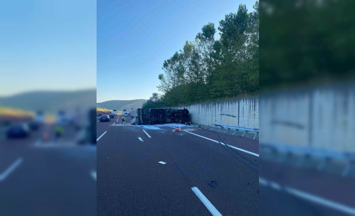 Yalova’da otobüs ile tır çarpıştı: 1 ölü, 4 yaralı