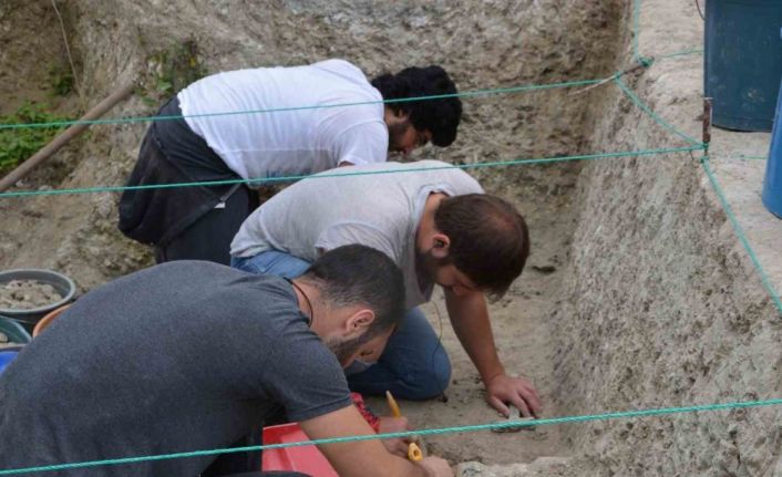 Yol çalışmalarında bulundu, Anadolu’nun milyonlarca yıllık geçmişine ışık tutuyor