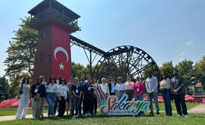 18 ülkeden 21 genç, Sakarya Büyükşehir’in örnek projelerini tanıdı