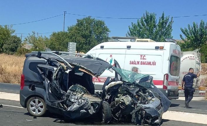Adıyaman’da iki araç çarpıştı: 3 yaralı
