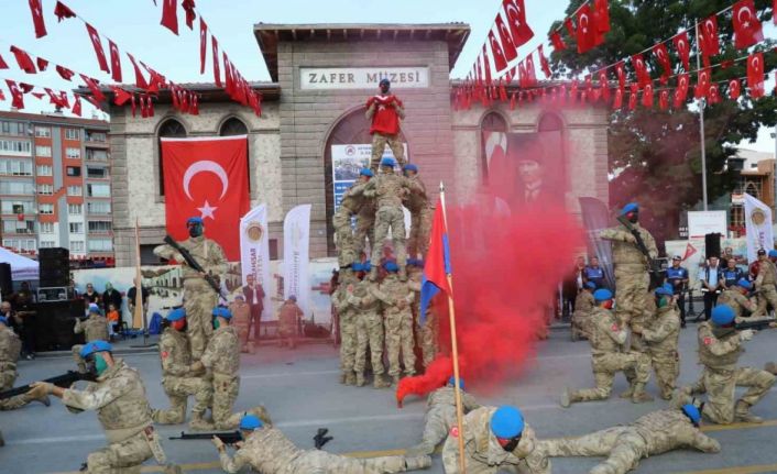 Afyonkarahisar’ın düşman işgalinden kurtuluşunun 101’nci yılı coşkuyla kutlandı