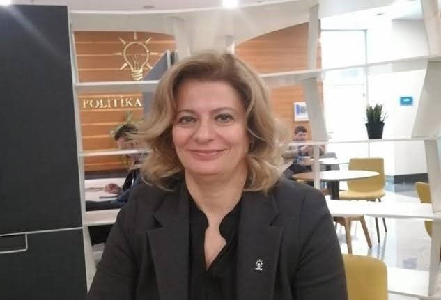 AK Parti Söke İlçe Başkanı Sibel Menderes görevinden ayrıldı