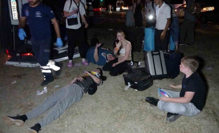 Alkollü sürücü İngiliz turistlere dehşeti yaşattı, kazada can pazarı yaşandı