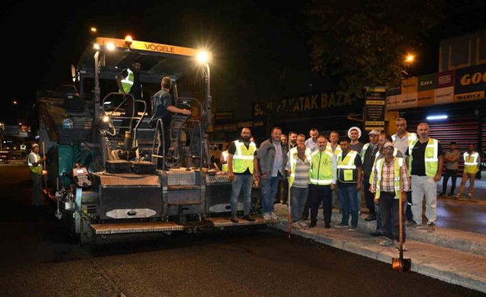 Ankara yolunda gece mesaisi sürüyor