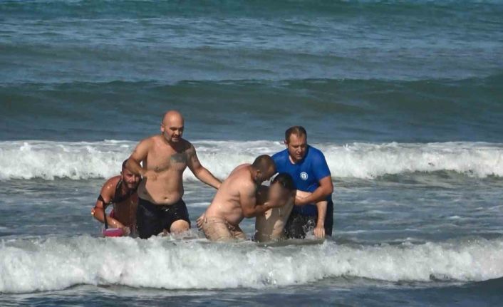 Ankara’dan geldiği Samsun’da boğulma tehlikesi geçirdi: Durumu kritik
