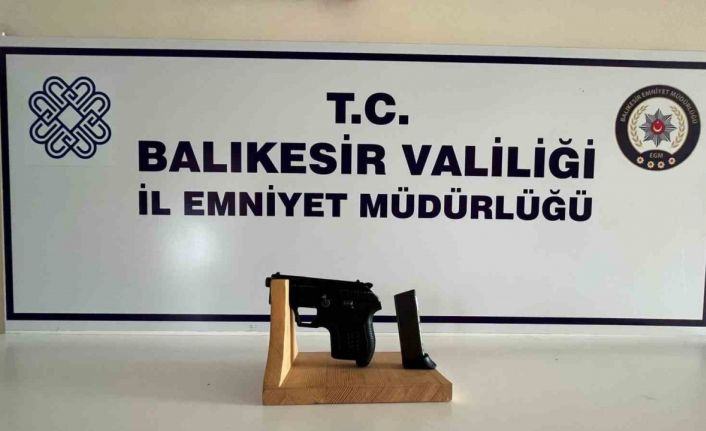 Balıkesir’de aranan 8 şahıs yakalandı