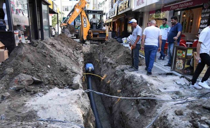 Başkan Başdeğirmen esnafın taleplerini yerine getiriyor