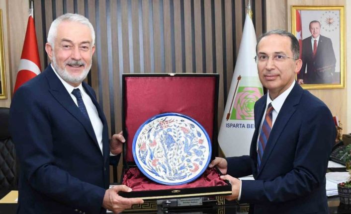 Başkan Başdeğirmen:" Üniversiteler insan ve bilgi fabrikası"