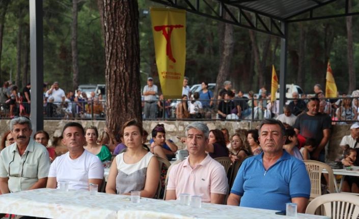 Başkan Oktay Aşure hayrına katıldı