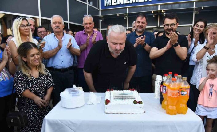 Başkan Pehlivan’a sürpriz kutlama