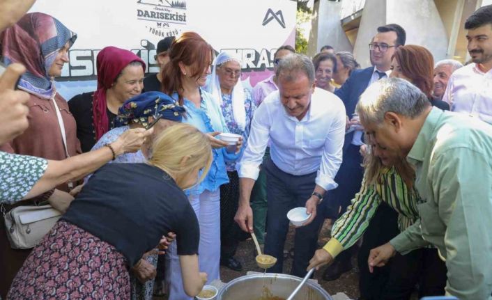 Başkan Seçer, Darısekisi’nde aşure etkinliğine katıldı