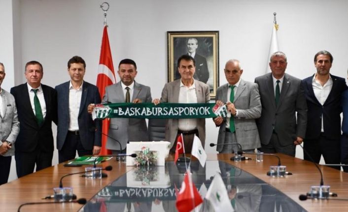 Bursaspor Kulübü, Osmangazi Belediye Başkanı Mustafa Dündar’ı ziyaret etti