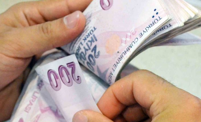 Bütçe, Temmuz’da 48,6 milyar lira fazla verdi