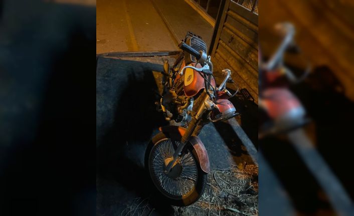 Çaldıkları motosikleti satamadan gece kartallarına yakalandılar